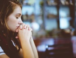 Bible-quiz-person-praying